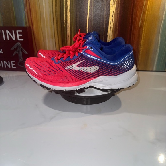 Brooks Launch 5 Women’s Running Shoes in Pink/Blue/White - Size 7.5B - Picture 1 of 8